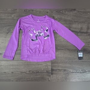Under Armour Girls Long Sleeve Shirt Size 5 NWT
